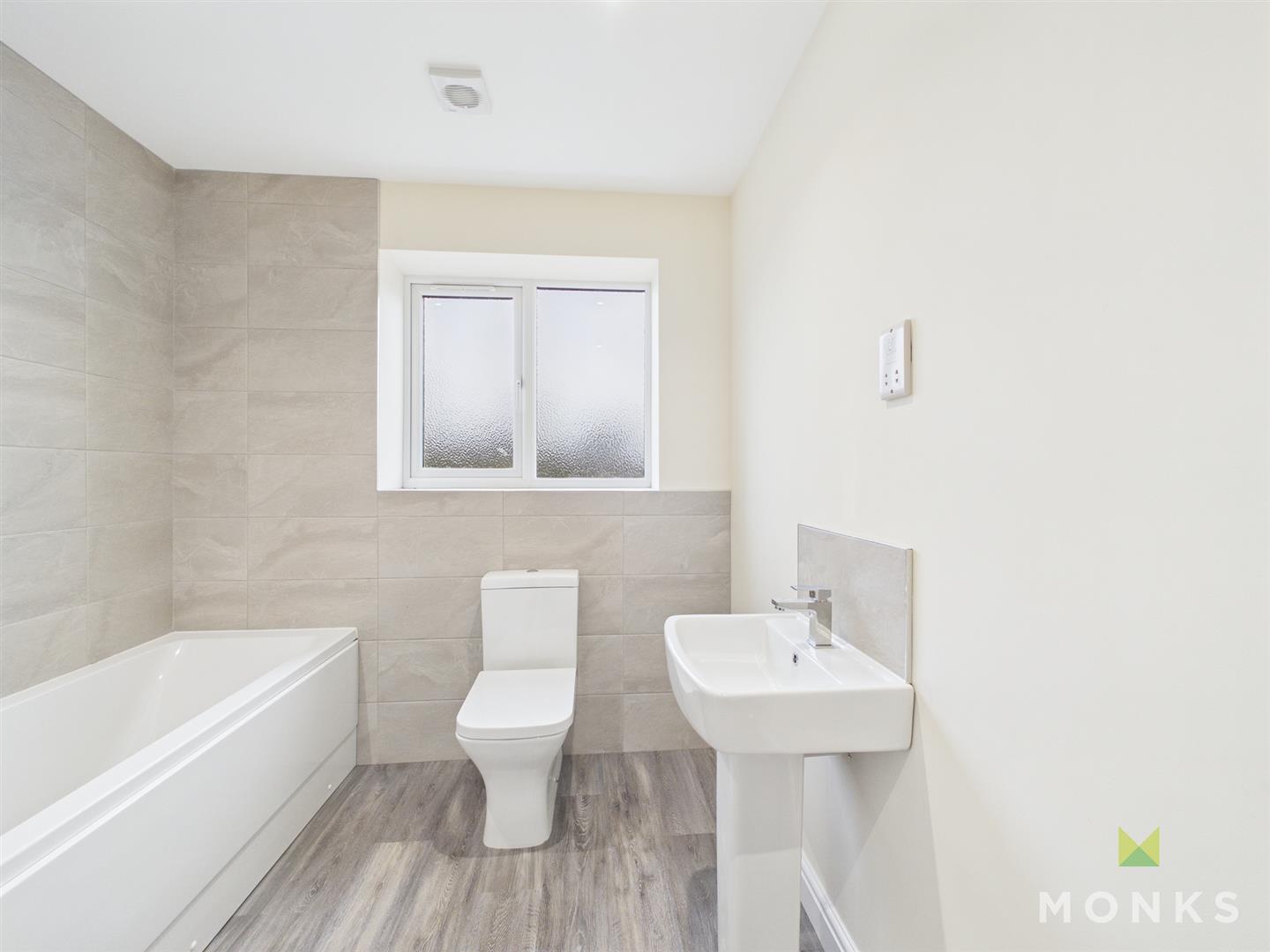 17 Queensway, Shrewsbury, SY4 1BD For Sale